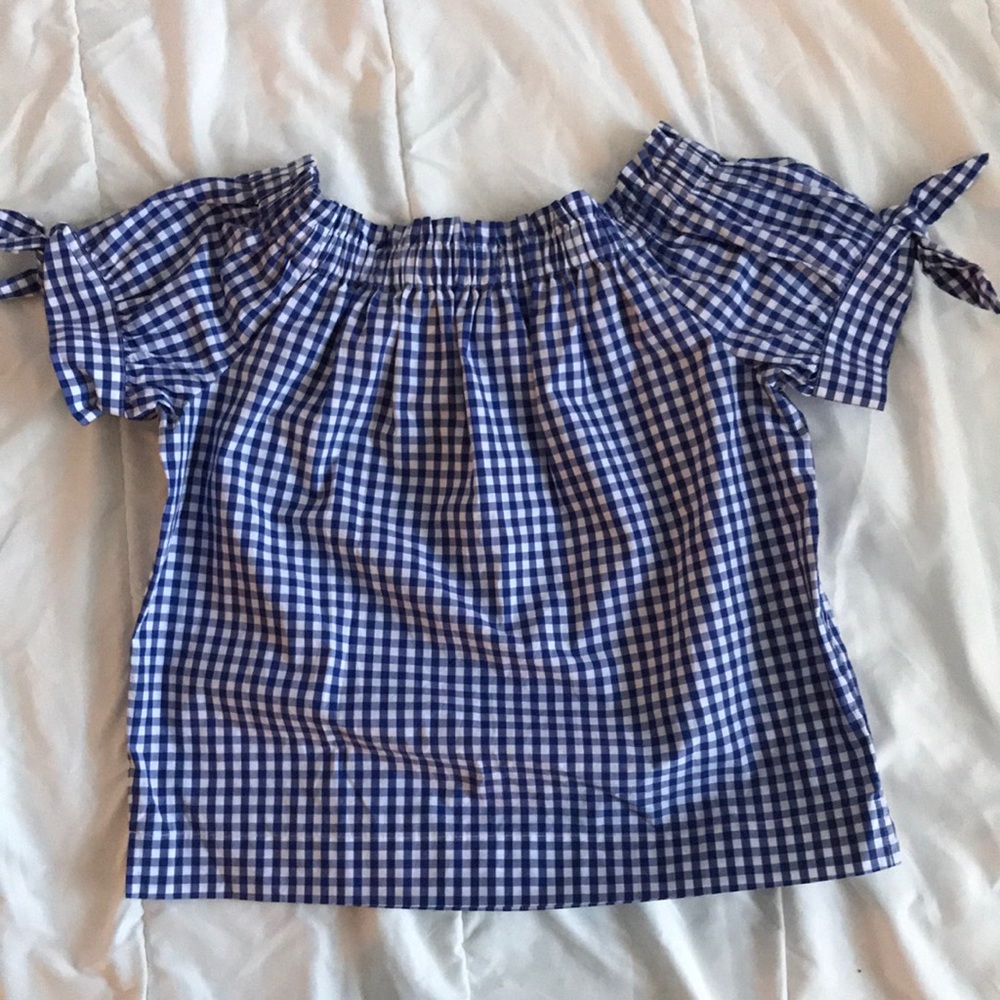 J. Crew blue and white checkered cinched shoulder size 2 tie sleeve tee